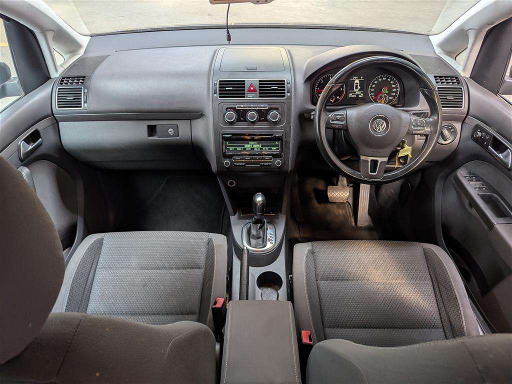<p>2012 VOLKSWAGEN TOURAN SE TDI S-A</p>