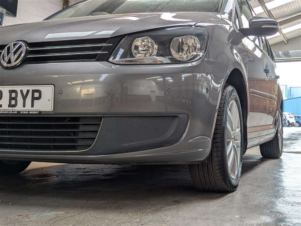 <p>2012 VOLKSWAGEN TOURAN SE TDI S-A</p>