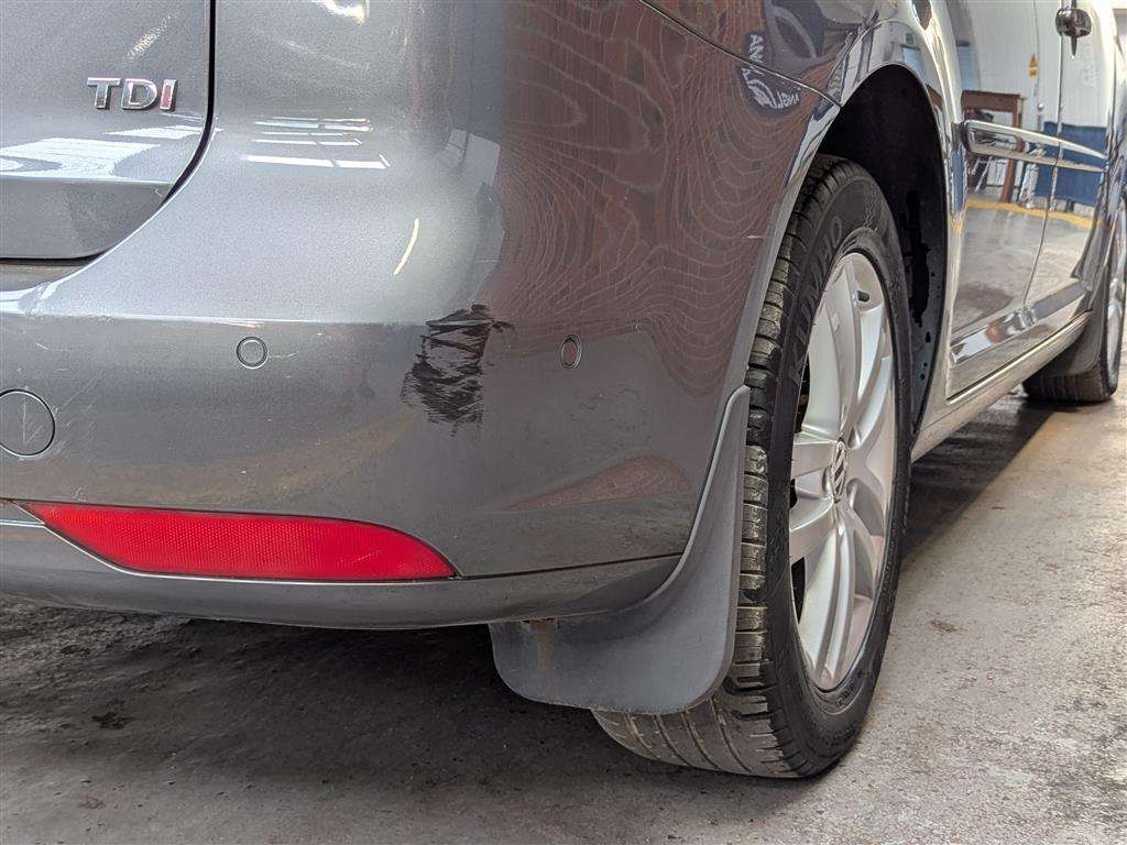 <p>2012 VOLKSWAGEN TOURAN SE TDI S-A</p>
