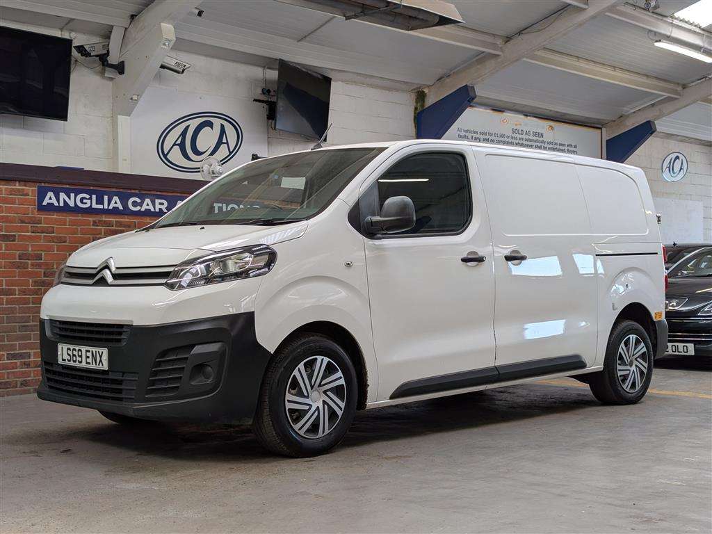 <p>2019 CITROEN DISPATCH 1400 EN-PRISE BH</p>