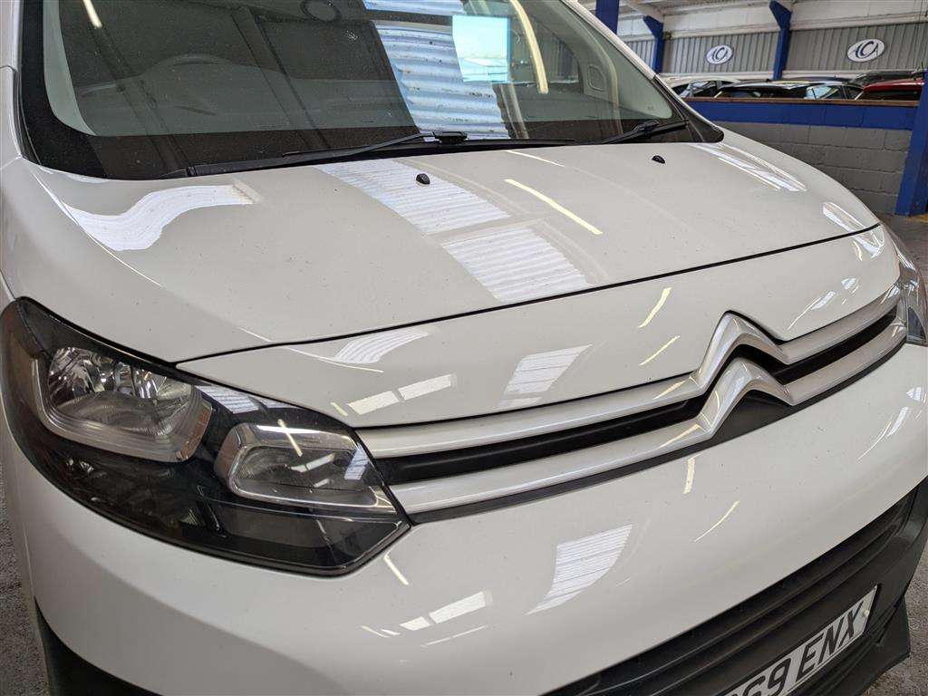 <p>2019 CITROEN DISPATCH 1400 EN-PRISE BH</p>