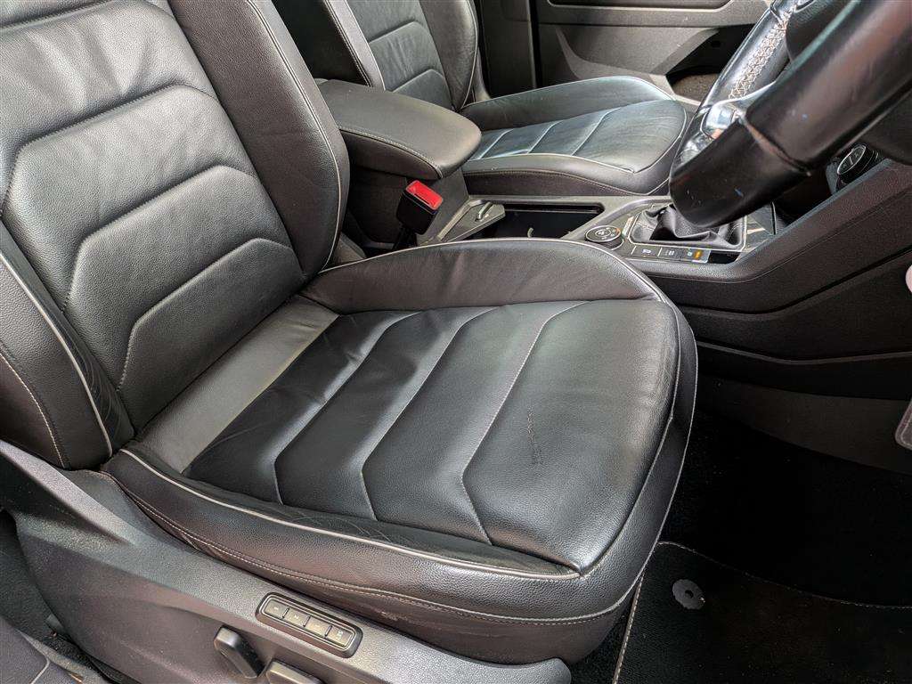 <p>2017 VOLKSWAGEN TIGUAN R-LINE TDI BMT 4MO</p>