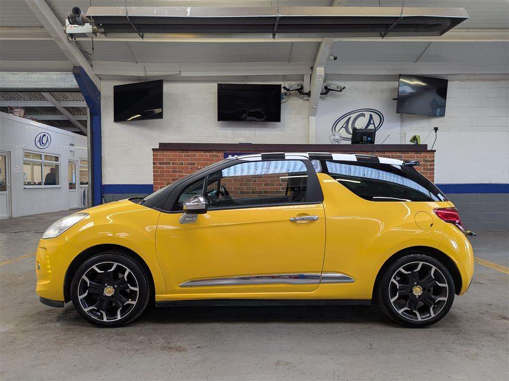 <p>2011 CITROEN DS3 DSPORT + THP</p>
