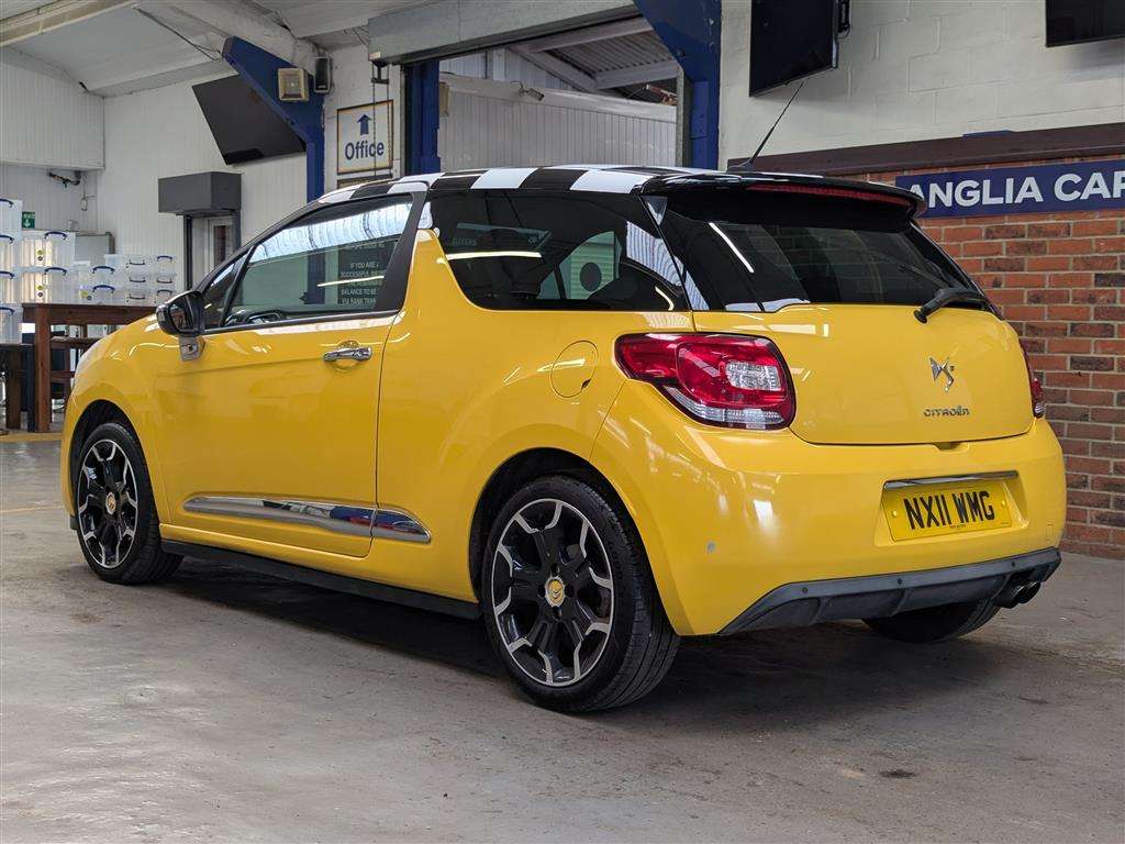 <p>2011 CITROEN DS3 DSPORT + THP</p>
