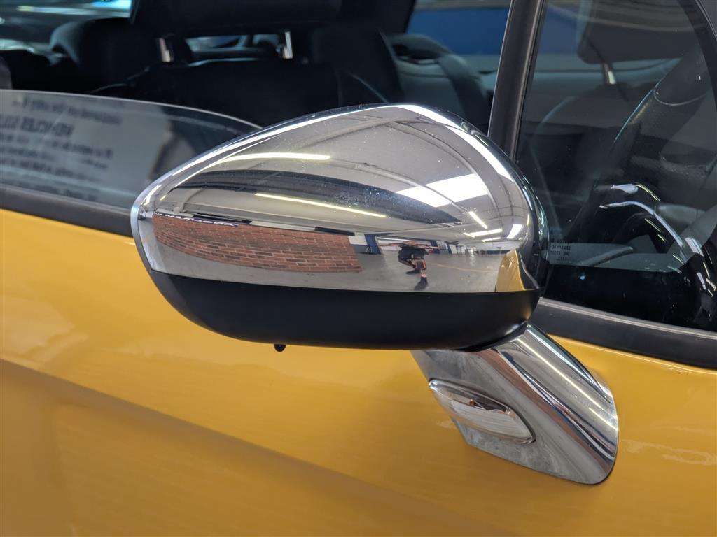 <p>2011 CITROEN DS3 DSPORT + THP</p>