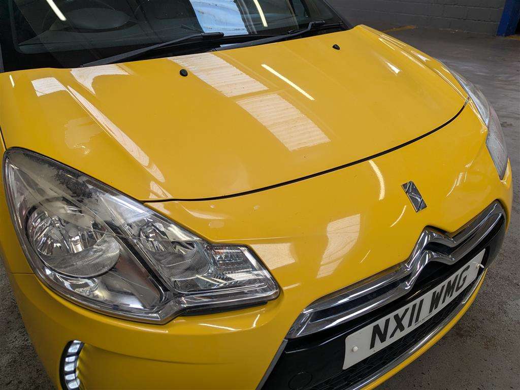<p>2011 CITROEN DS3 DSPORT + THP</p>