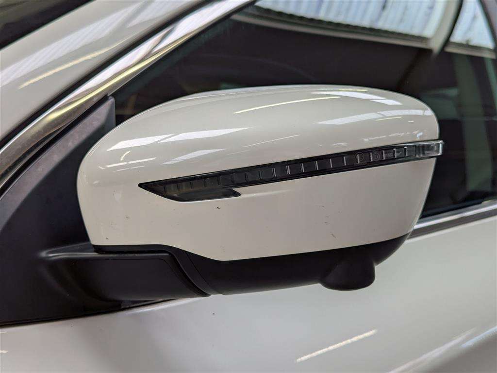<p>2015 NISSAN QASHQAI N-TEC + DIG-T</p>