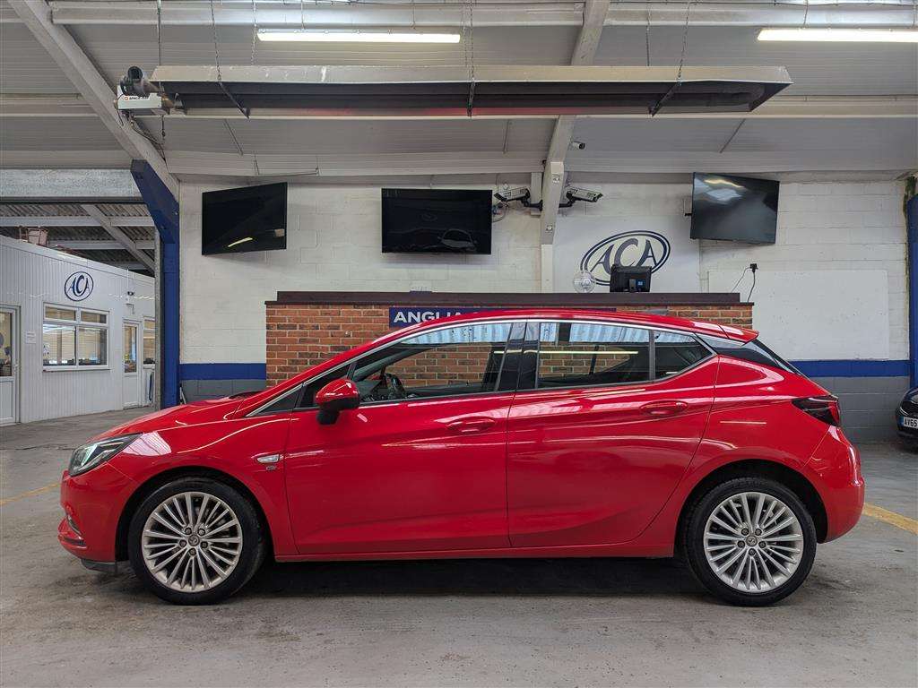 <p>2016 VAUXHALL ASTRA ELITE NAV CDTI S/S</p>