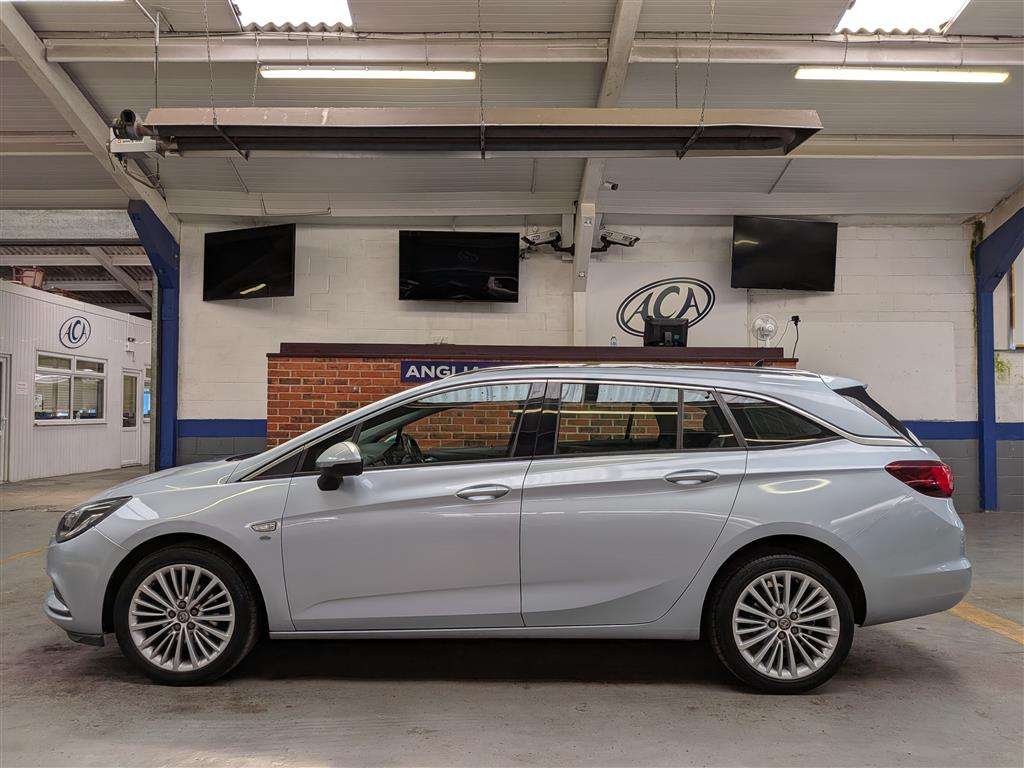 <p>2019 VAUXHALL ASTRA ELITE NAV TURBO</p>
