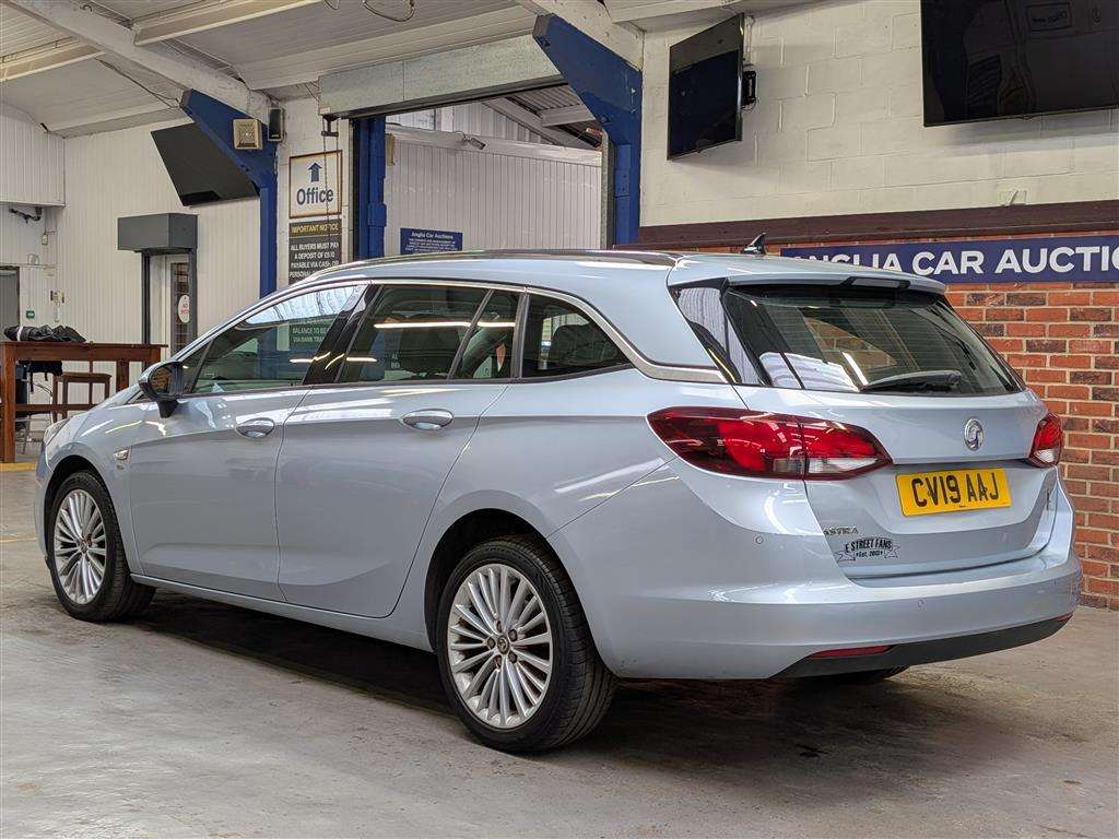 <p>2019 VAUXHALL ASTRA ELITE NAV TURBO</p>