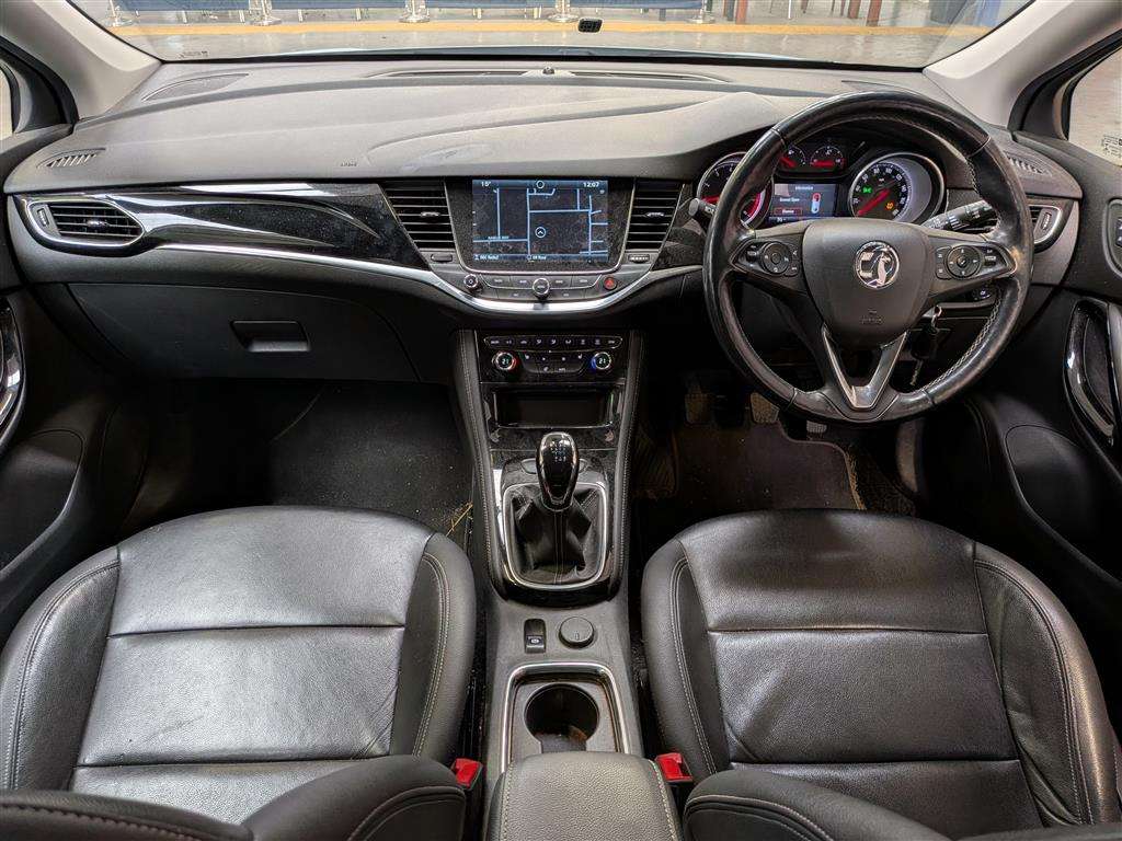 <p>2019 VAUXHALL ASTRA ELITE NAV TURBO</p>