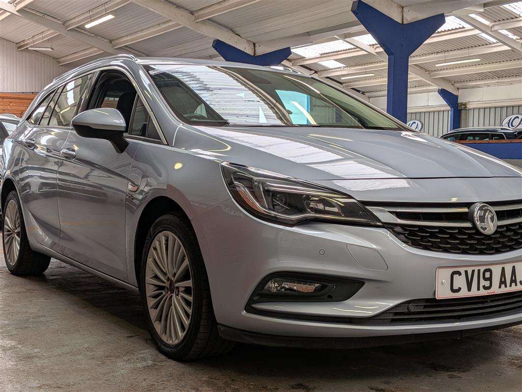 <p>2019 VAUXHALL ASTRA ELITE NAV TURBO</p>