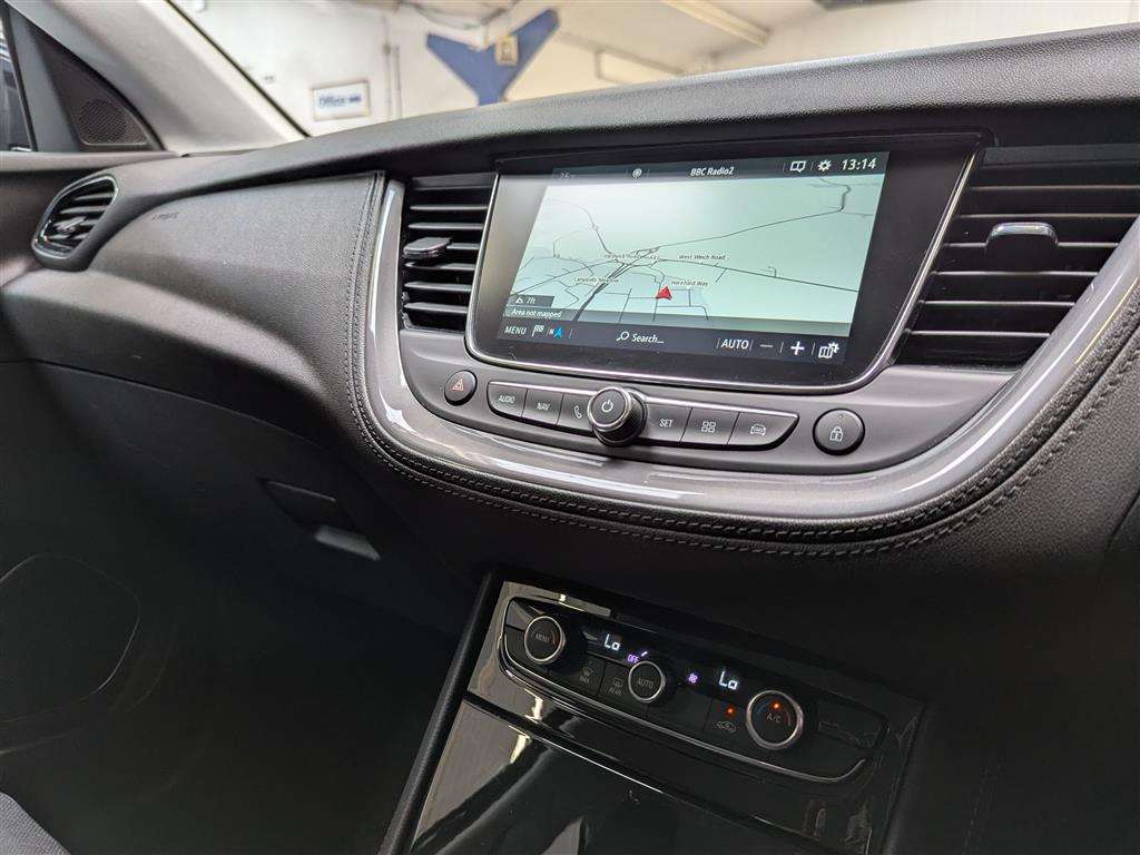 <p>2019 VAUXHALL GRANDLAND X TECH LINE NAV</p>
