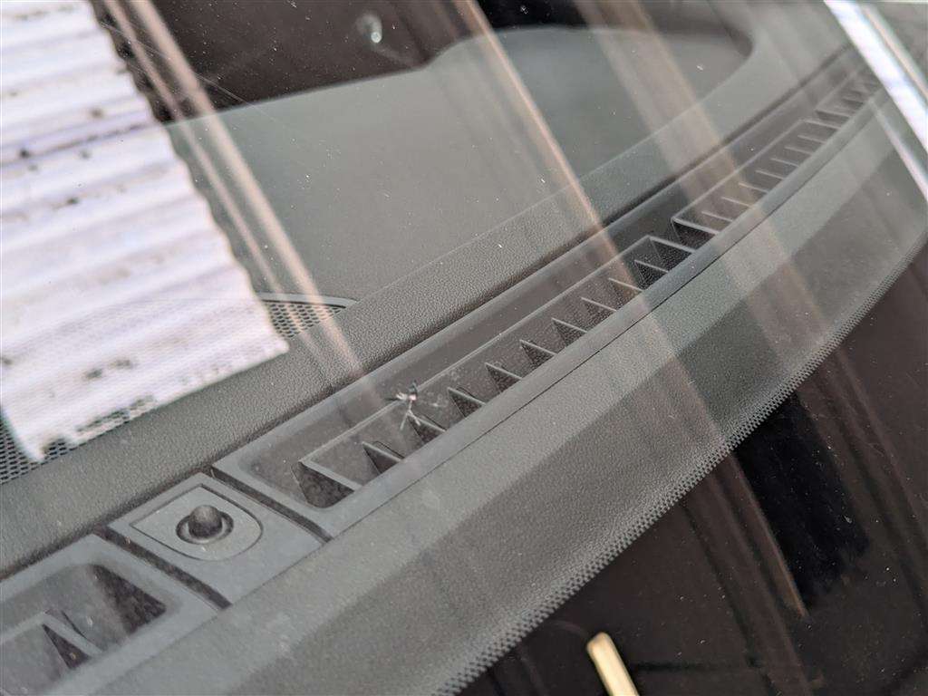 <p>2019 VAUXHALL GRANDLAND X TECH LINE NAV</p>
