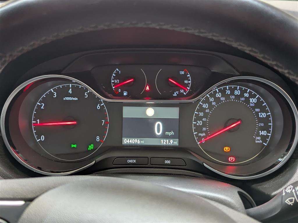 <p>2019 VAUXHALL GRANDLAND X TECH LINE NAV</p>