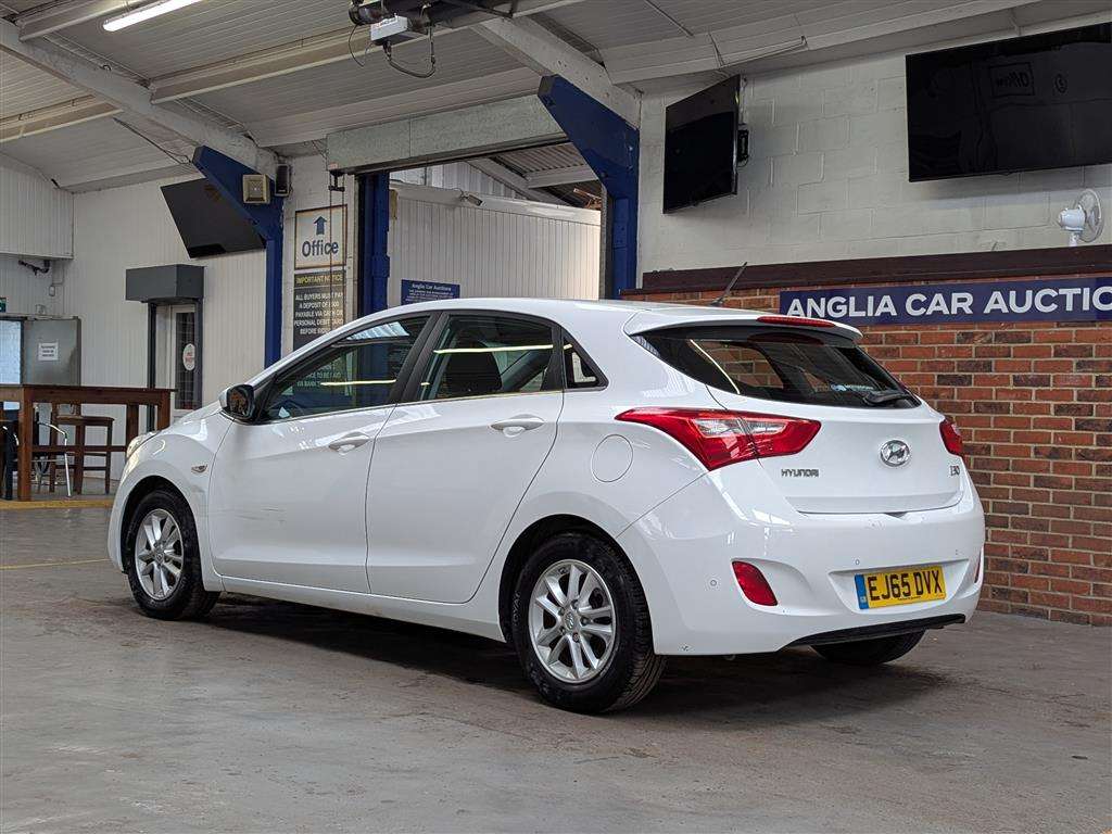 <p>2015 HYUNDAI I30 SE BLUE DRIVE CRDI</p>