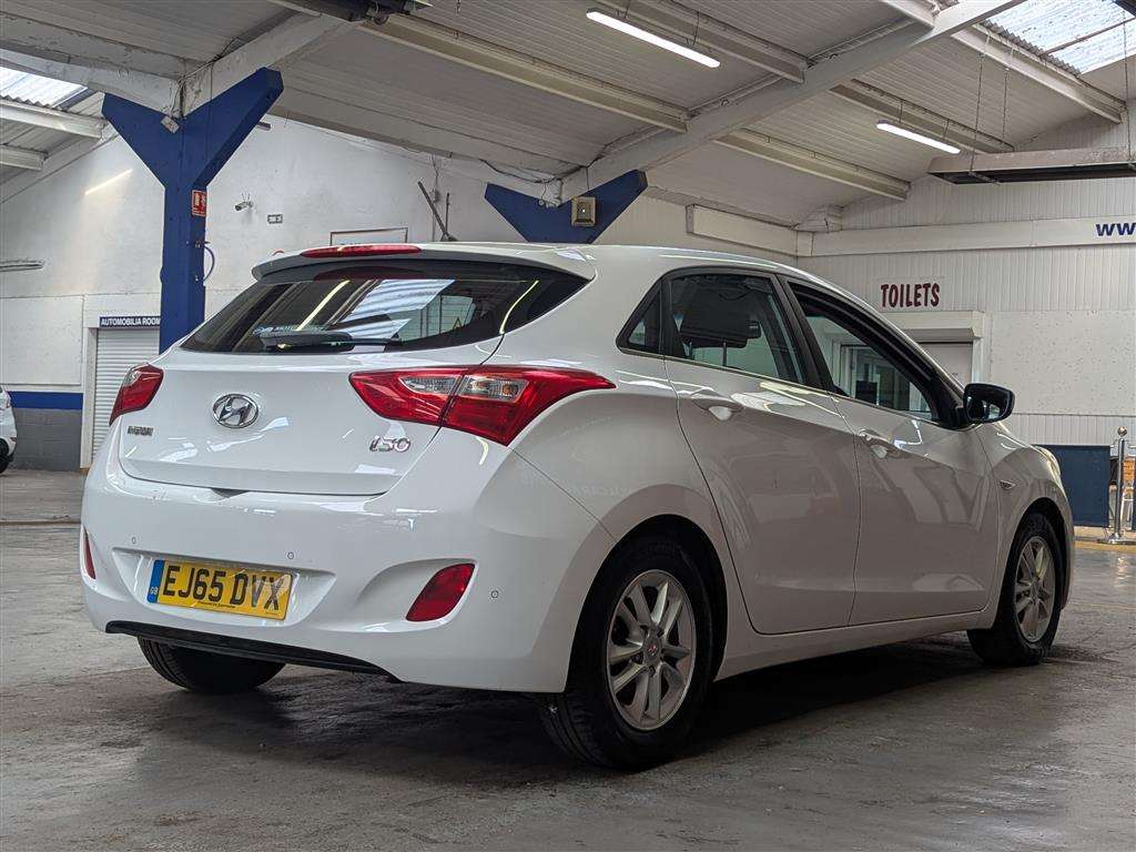 <p>2015 HYUNDAI I30 SE BLUE DRIVE CRDI</p>