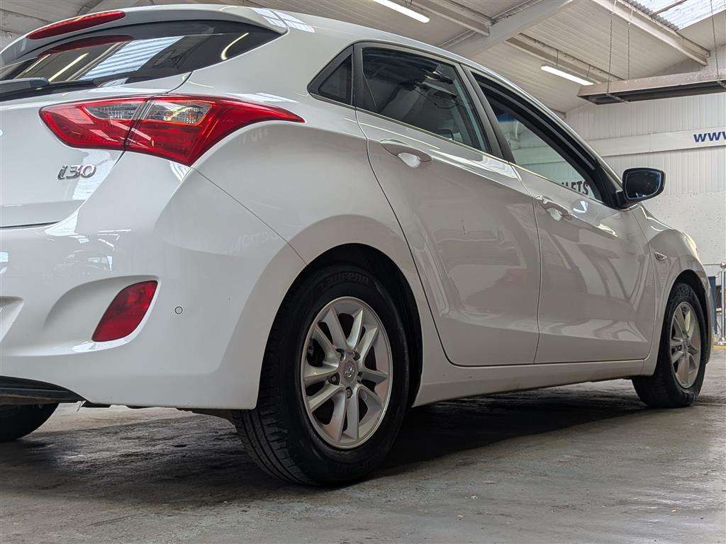 <p>2015 HYUNDAI I30 SE BLUE DRIVE CRDI</p>