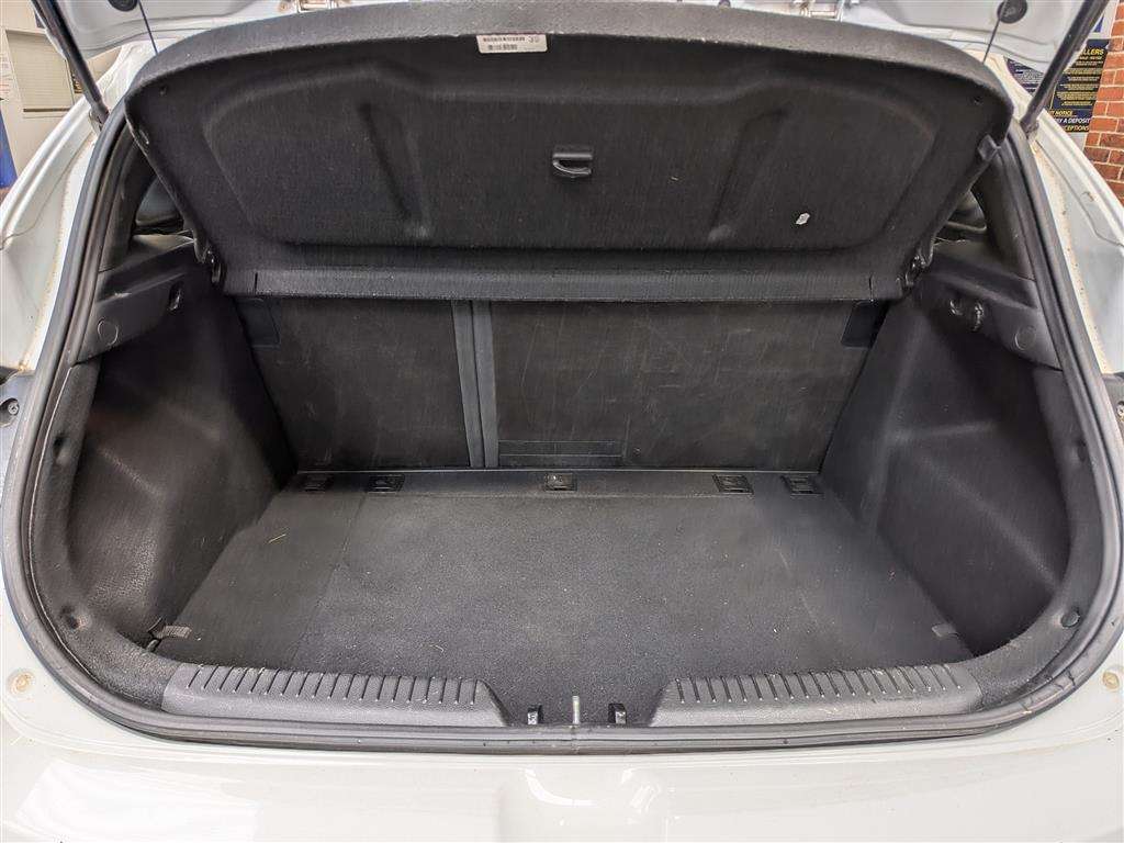 <p>2015 HYUNDAI I30 SE BLUE DRIVE CRDI</p>