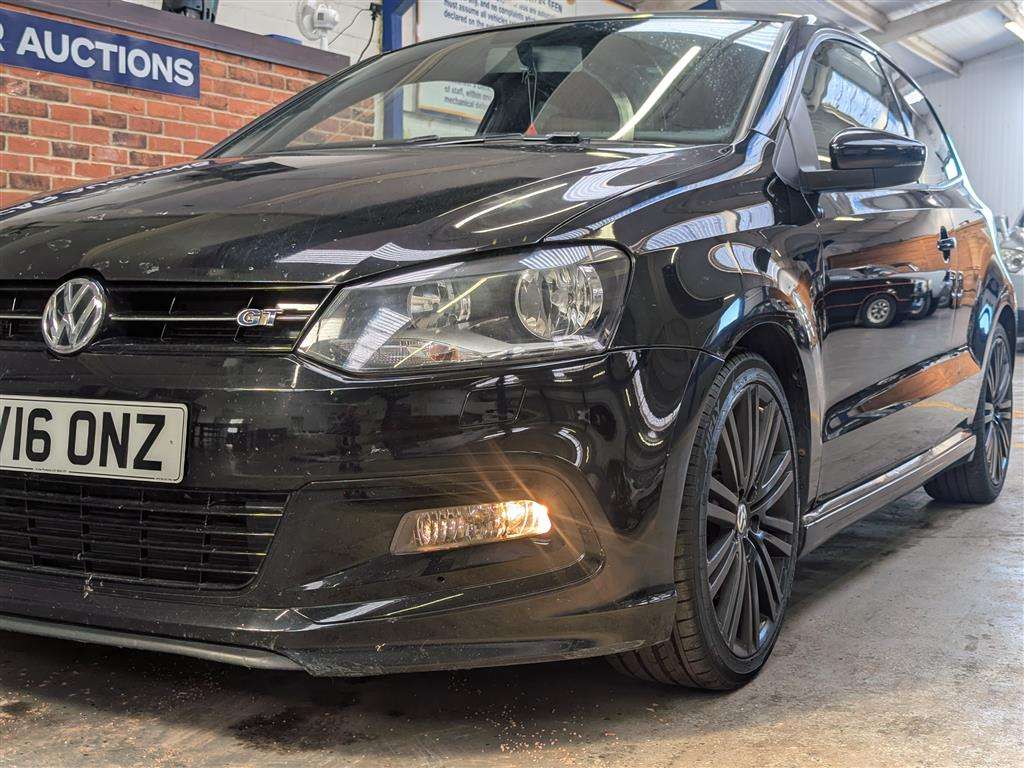 <p>2016 VOLKSWAGEN POLO BLUEGT</p>