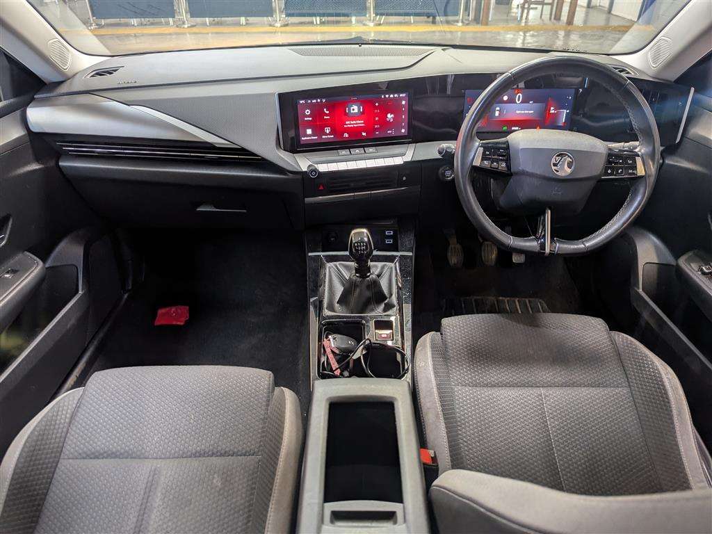 <p>2022 VAUXHALL ASTRA DESIGN TURBO D</p>