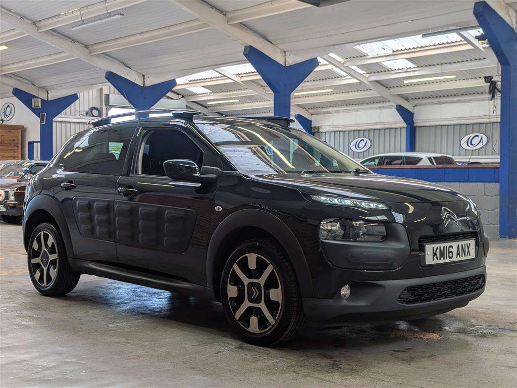 <p>2016 CITROEN C4 CACTUS PURETECH FLAIR</p>