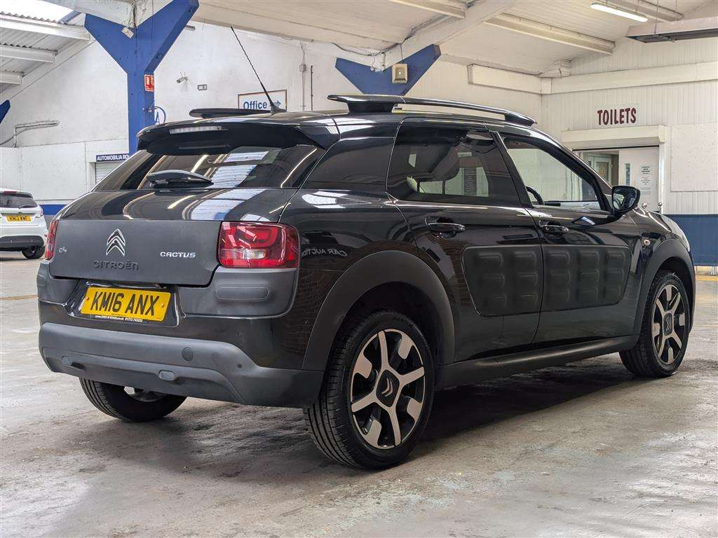 <p>2016 CITROEN C4 CACTUS PURETECH FLAIR</p>