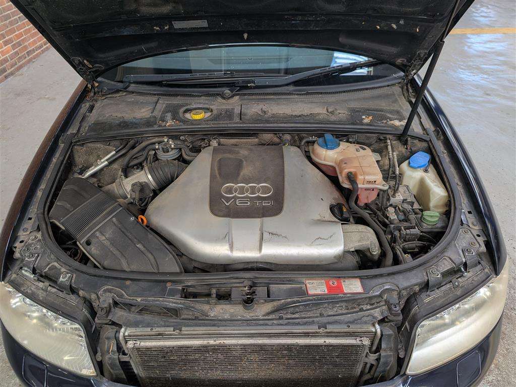 <p>2003 AUDI A4 TDI SE</p>