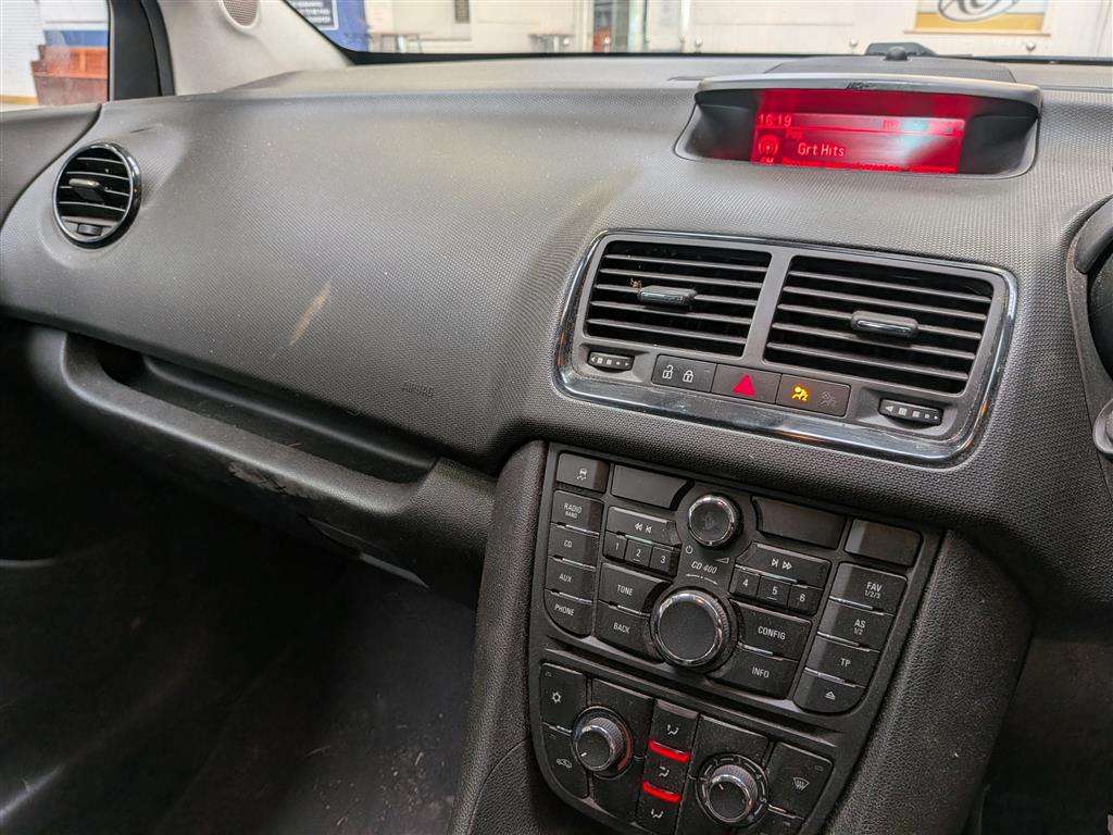 <p>2015 VAUXHALL MERIVA LIFE</p>
