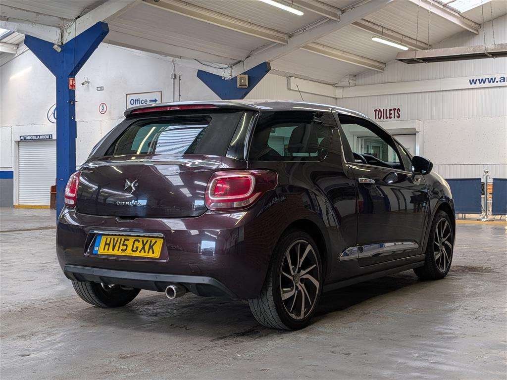 <p>2015 CITROEN DS3 DSTYLE + E-HDI</p>