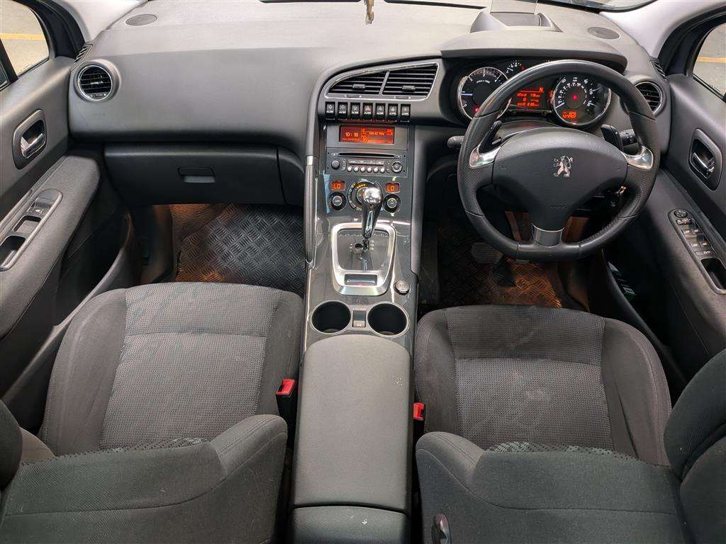 <p>2013 PEUGEOT 3008 ALLURE E-HDI S-A</p>