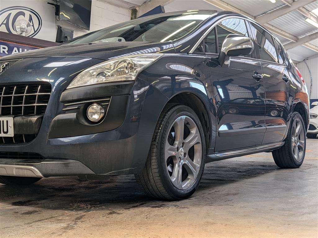 <p>2013 PEUGEOT 3008 ALLURE E-HDI S-A</p>