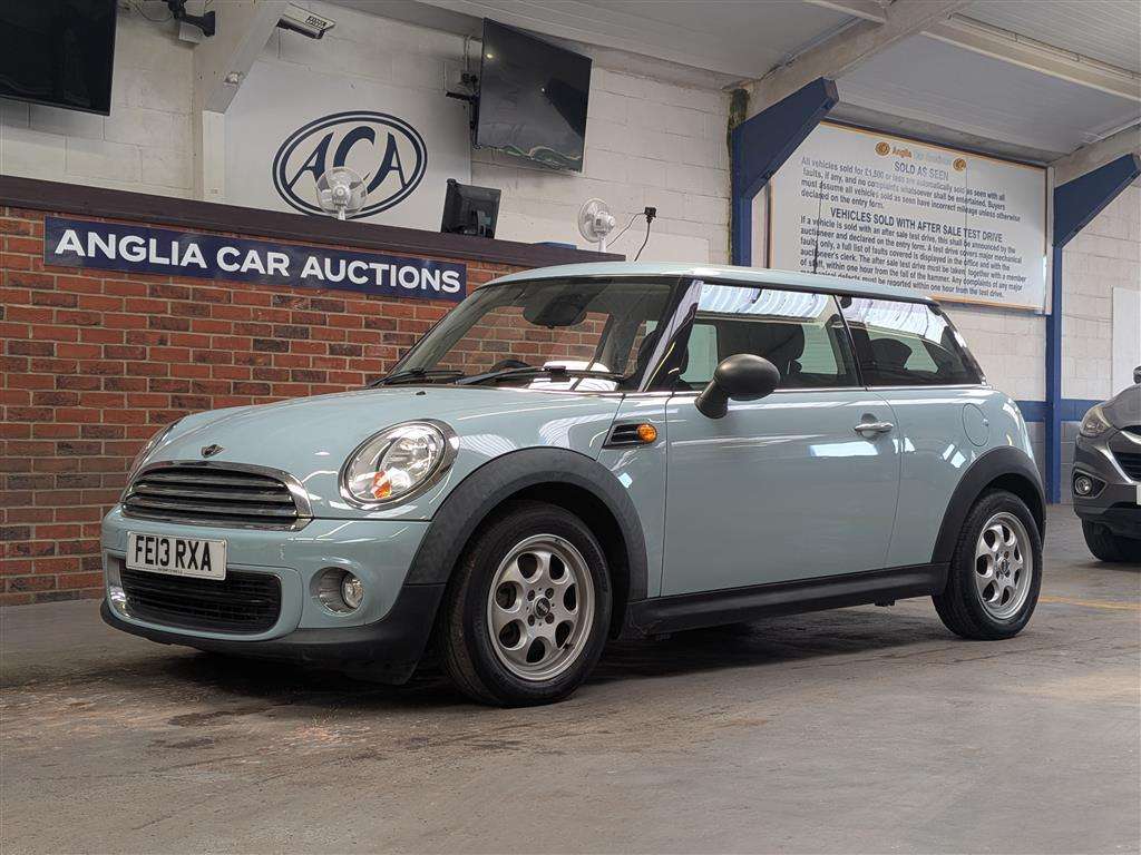 <p>2013 MINI ONE</p>