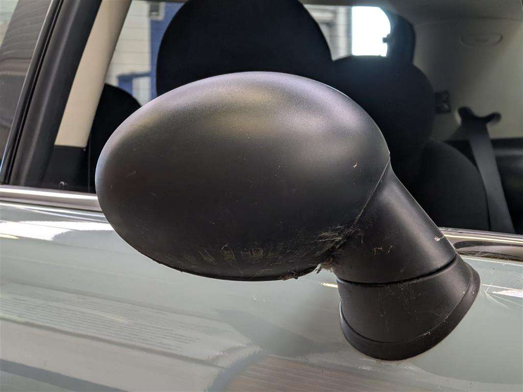 <p>2013 MINI ONE</p>