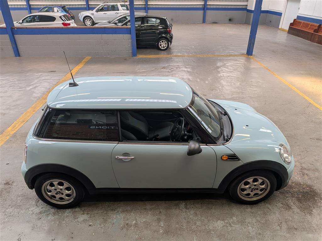 <p>2013 MINI ONE</p>