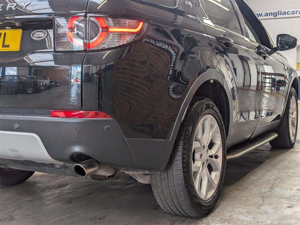 <p>2016 LAND ROVER DISCOVERY SPORT HSE TD4 A</p>