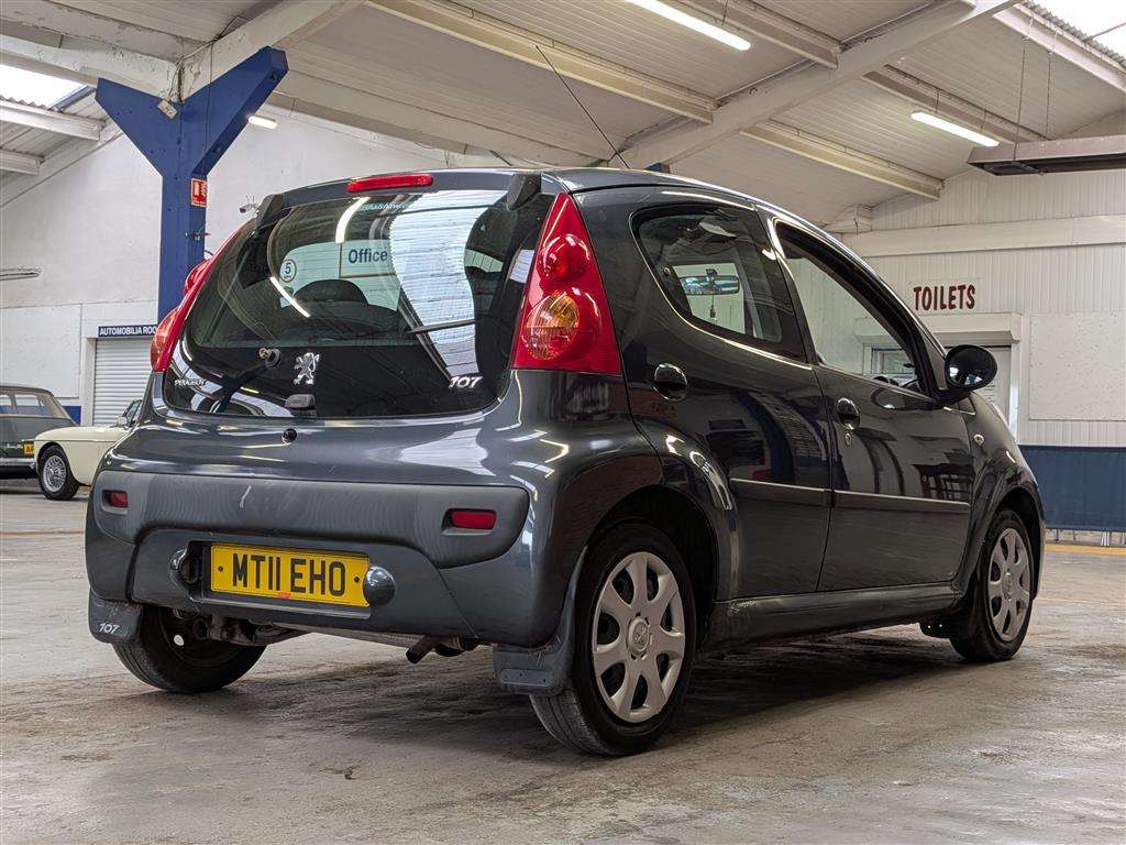 <p>2011 PEUGEOT 107 URBAN</p>