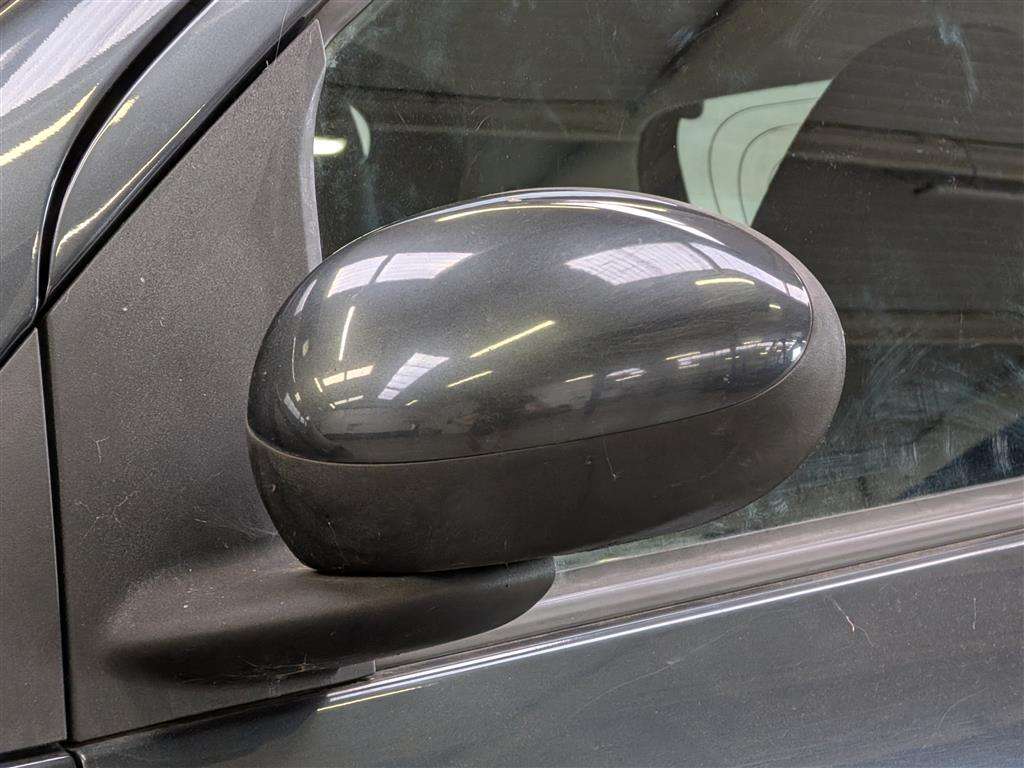 <p>2011 PEUGEOT 107 URBAN</p>