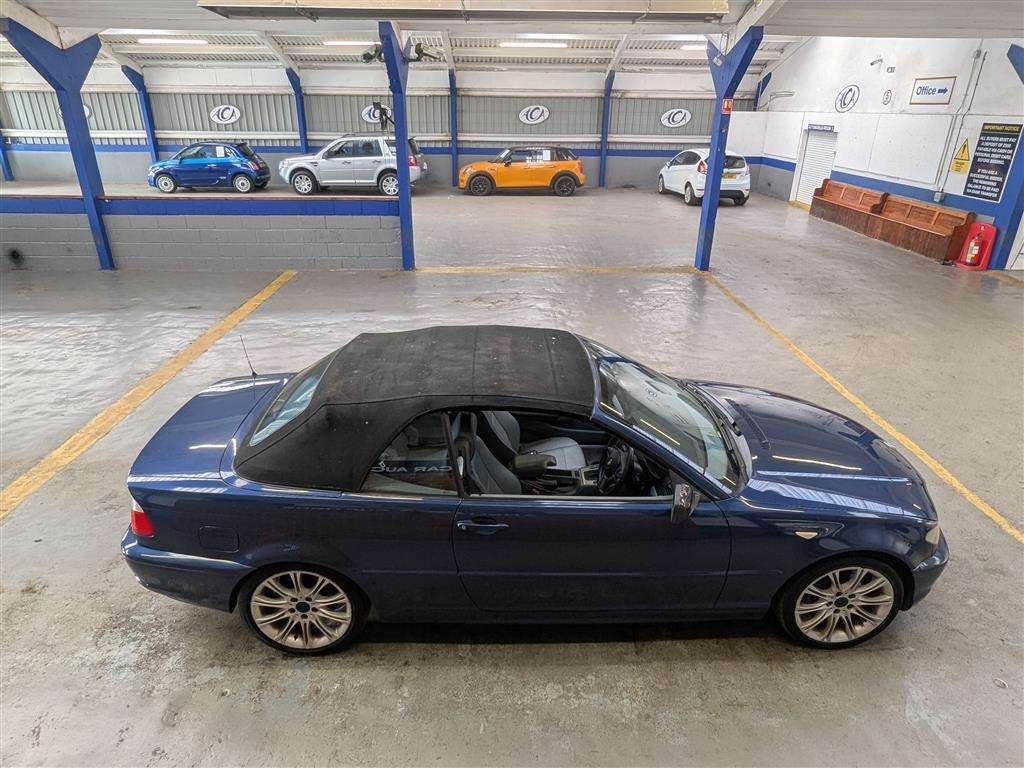<p>2004 BMW 318 CI SE AUTO</p>