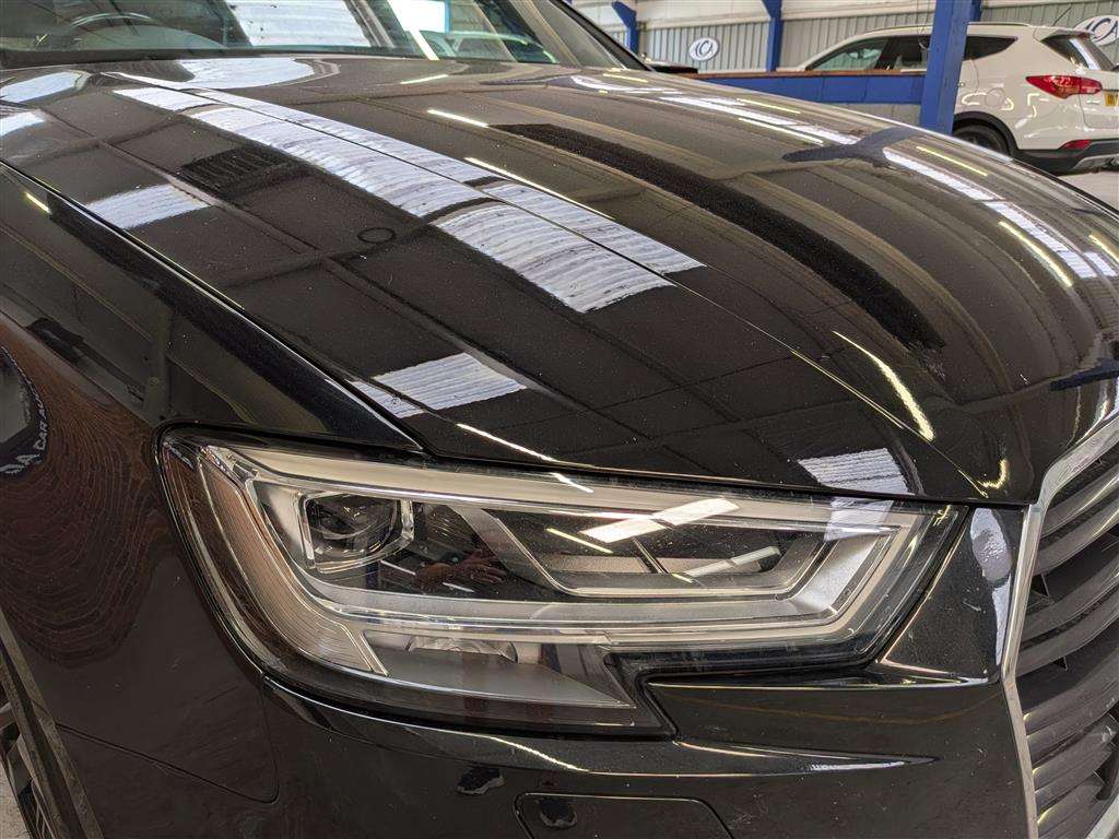 <p>2017 AUDI A3 S LINE TFSI</p>