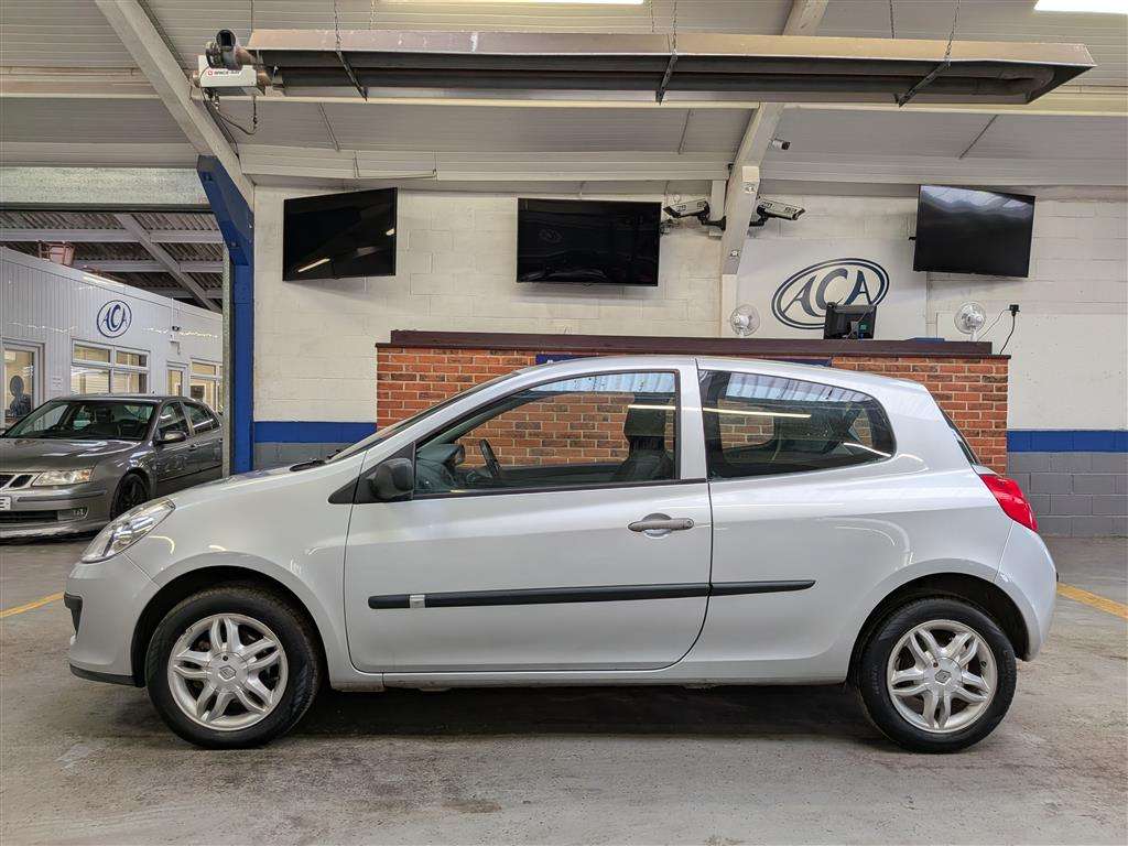 <p>2007 RENAULT CLIO EXTREME</p>