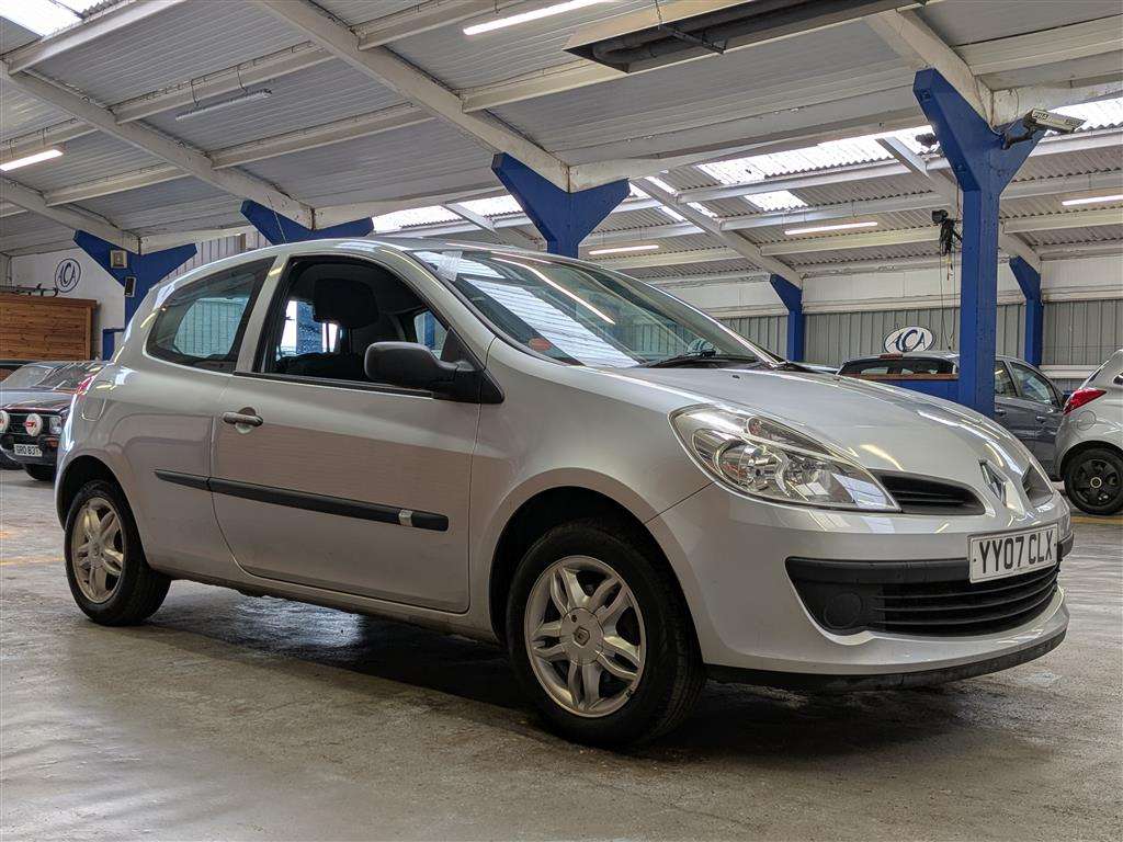 <p>2007 RENAULT CLIO EXTREME</p>
