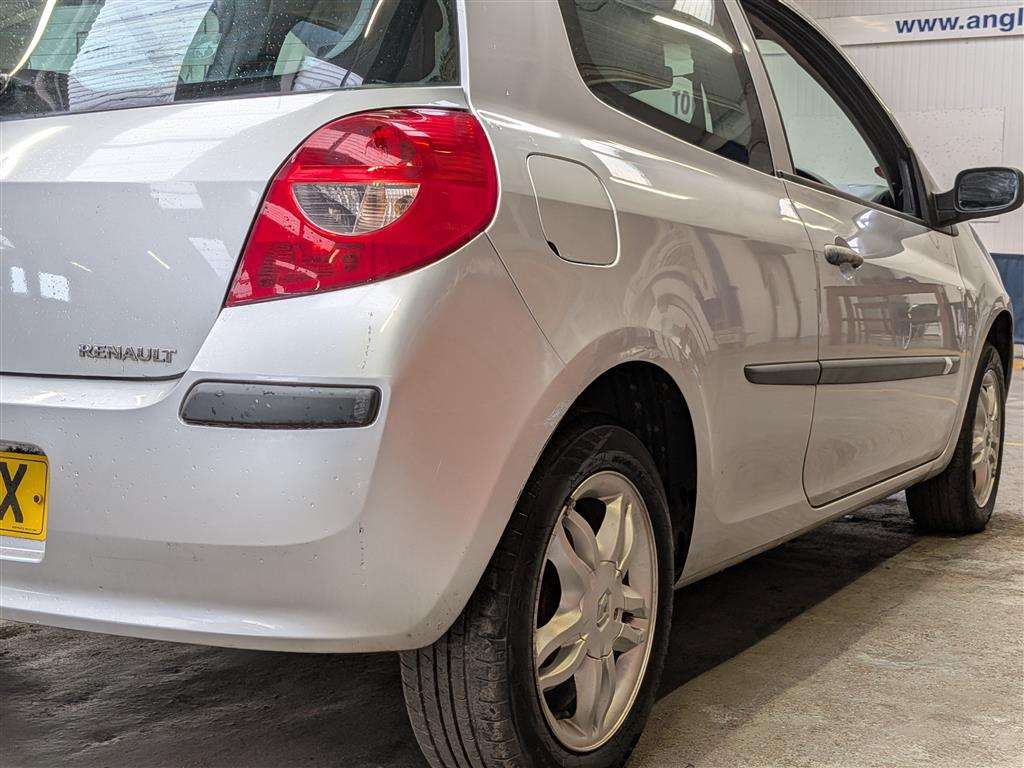 <p>2007 RENAULT CLIO EXTREME</p>