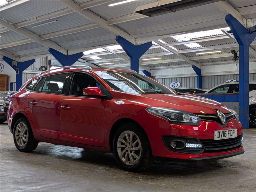 <p>2016 RENAULT MEGANE DYNAMIQUE NAV DCI</p>