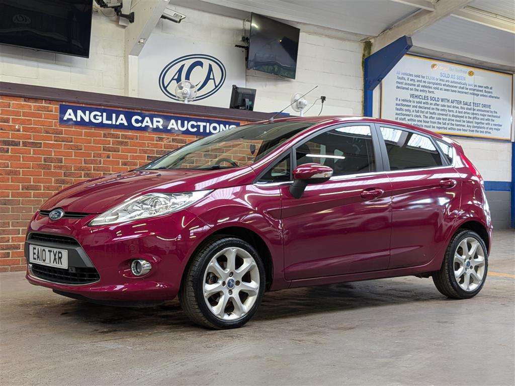 <p>2010 FORD FIESTA TITANIUM</p>