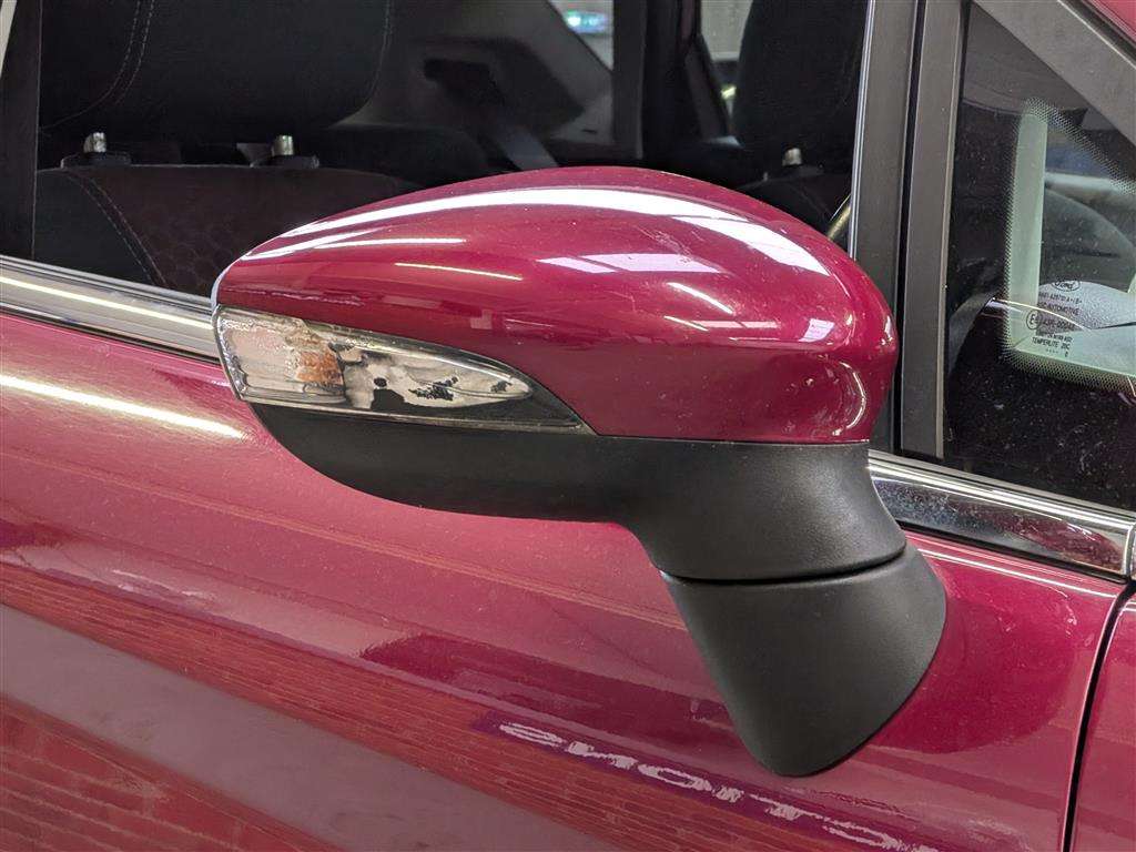 <p>2010 FORD FIESTA TITANIUM</p>