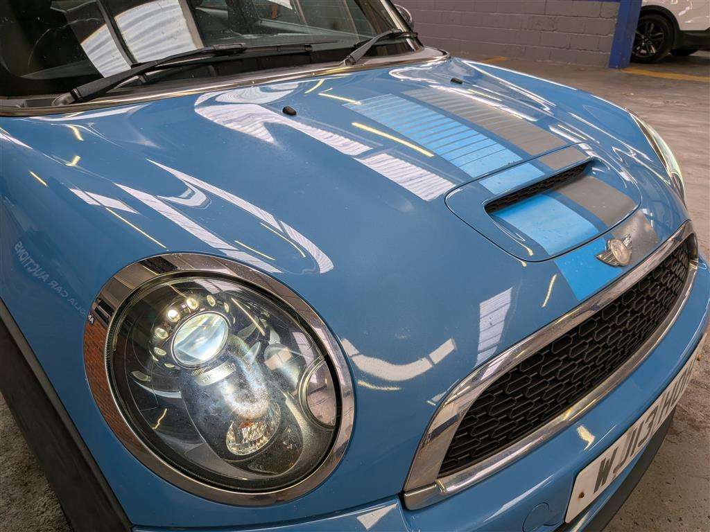 <p>2013 MINI COOPER SD BAYSWATER</p>