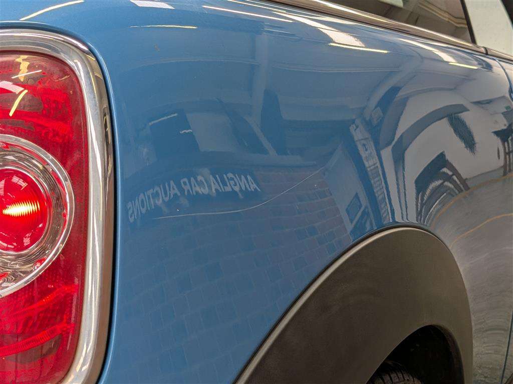 <p>2013 MINI COOPER SD BAYSWATER</p>