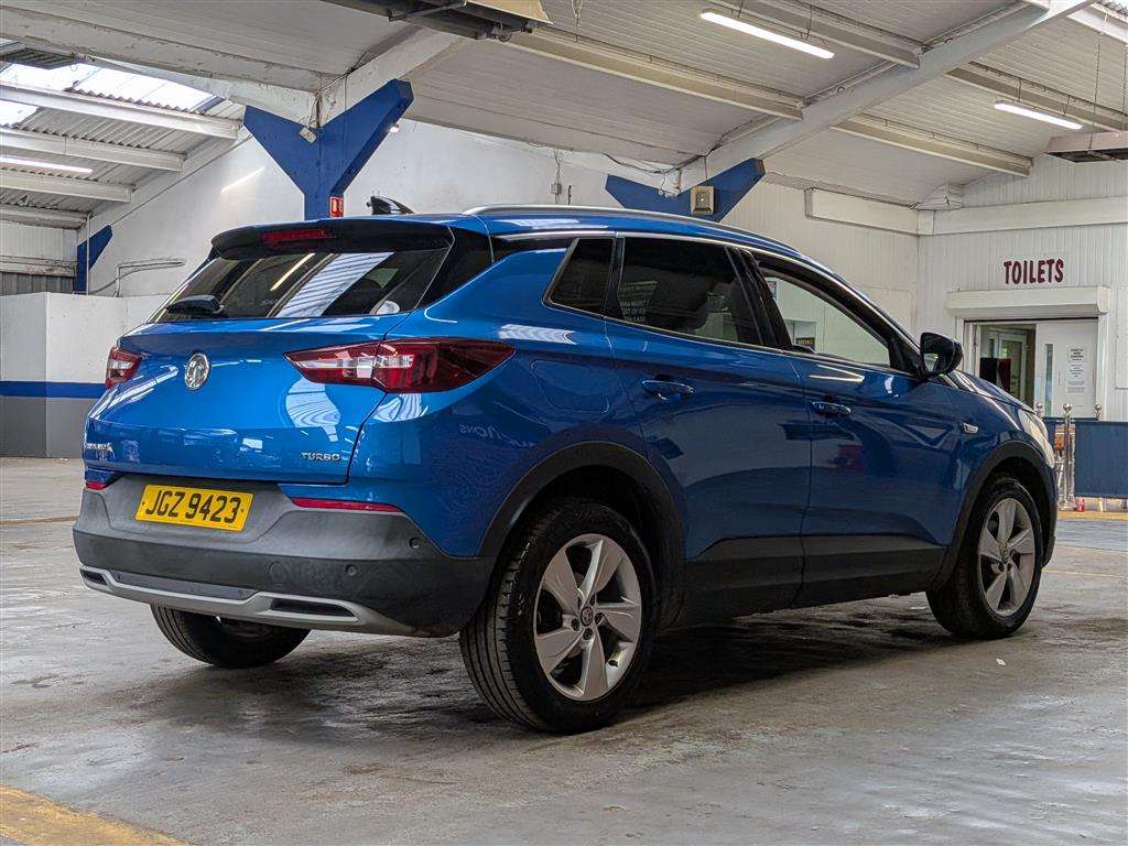<p>2018 VAUXHALL GRANDLAND X TECH LINE NAV</p>