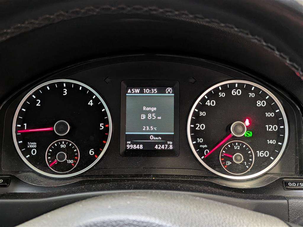 <p>2014 VOLKSWAGEN TIGUAN MATCH TDI BMT 4MOT</p>